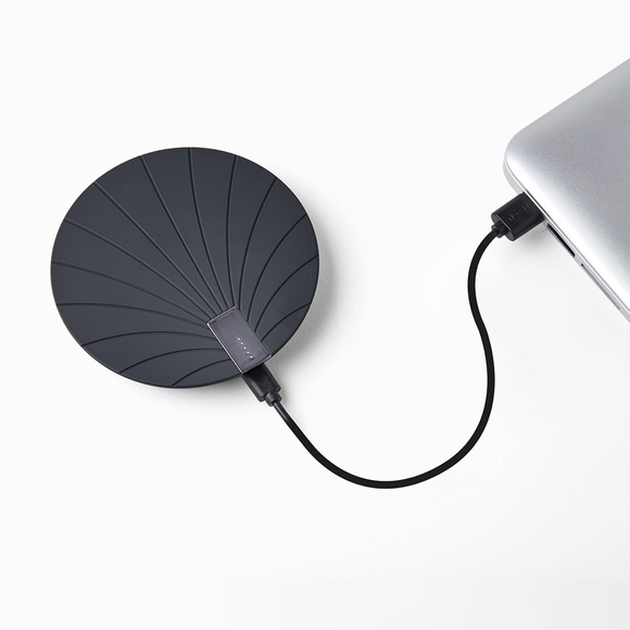 Like New Lexon LL127 BALI Wireless Power Bank 500 mAh With 10W Wireless Charging - Picture 2 of 12